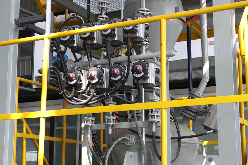 Installed KOWOV valve bank in an industrial process